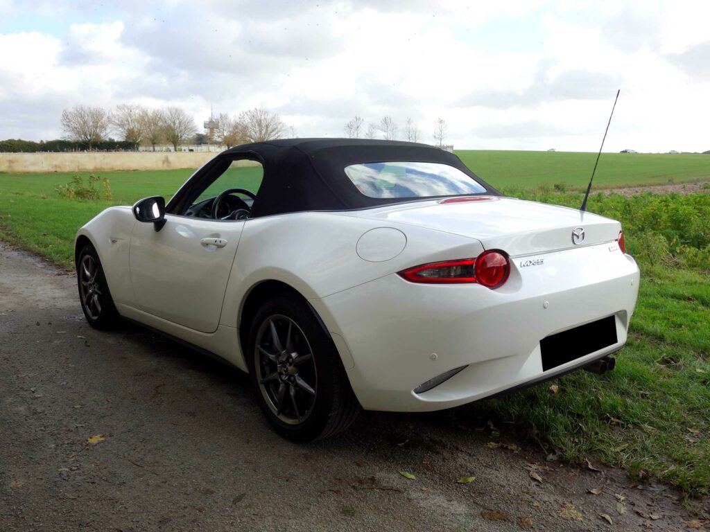 MAZDA MX-5