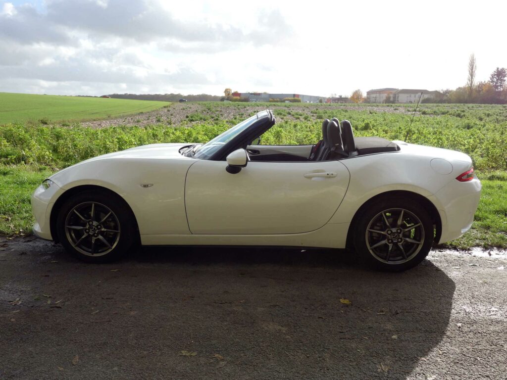 MAZDA MX-5