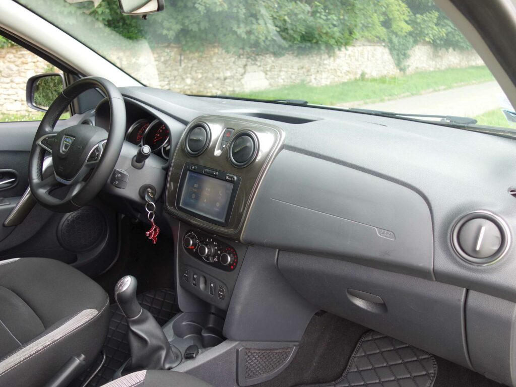 DACIA Sandero