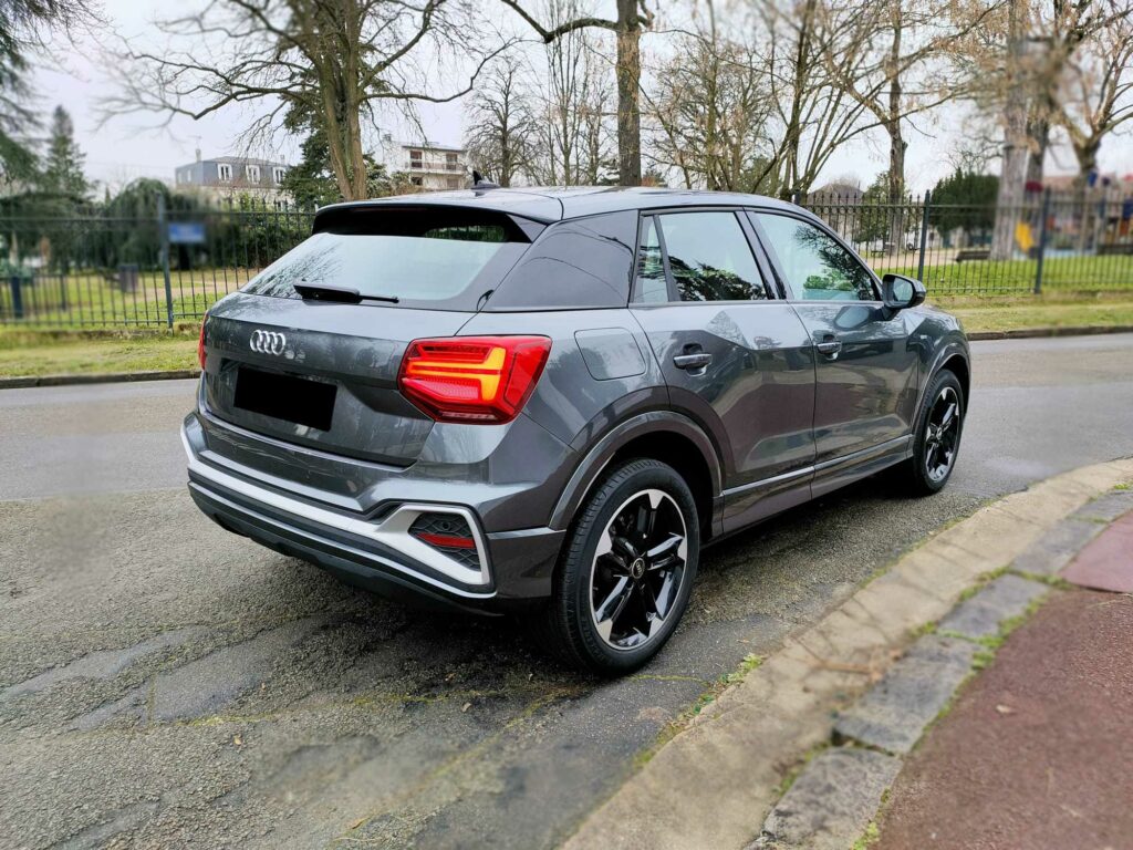 AUDI Q2