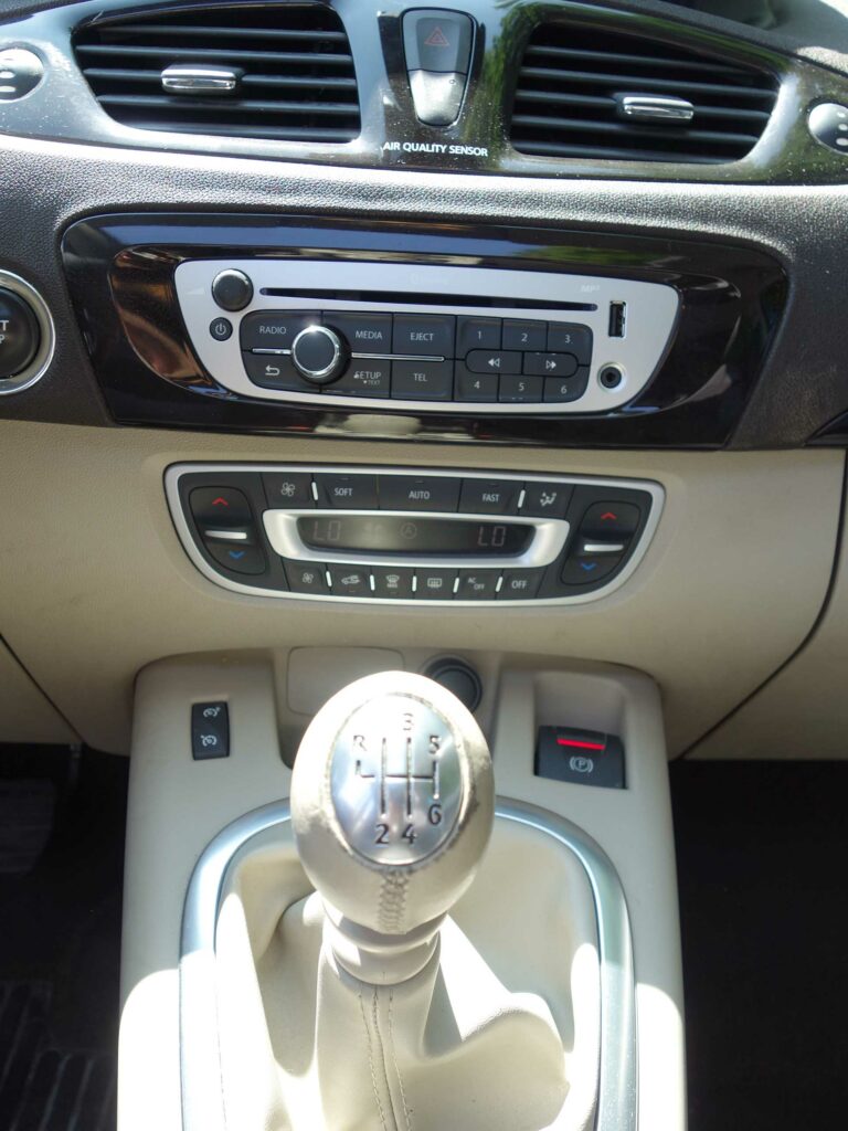 RENAULT Scenic