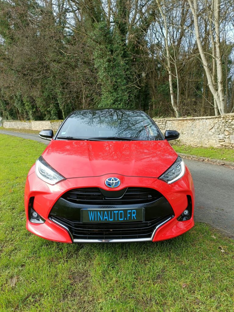 TOYOTA Yaris
