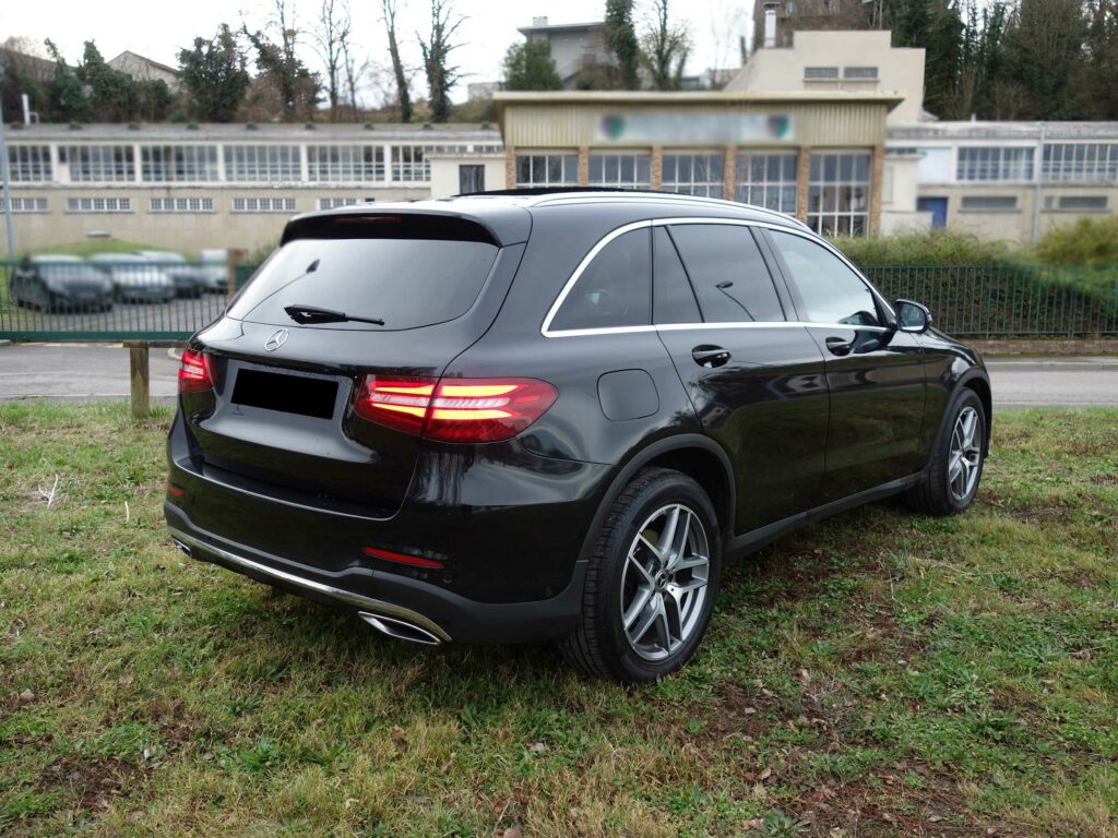 MERCEDES GLC