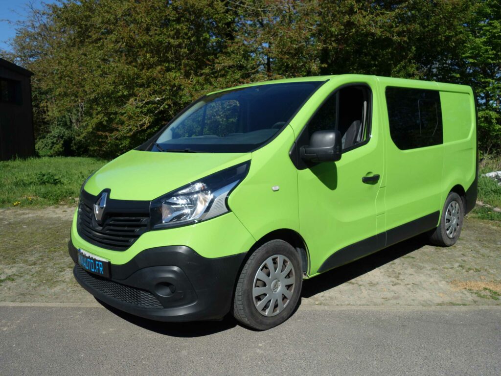RENAULT Trafic