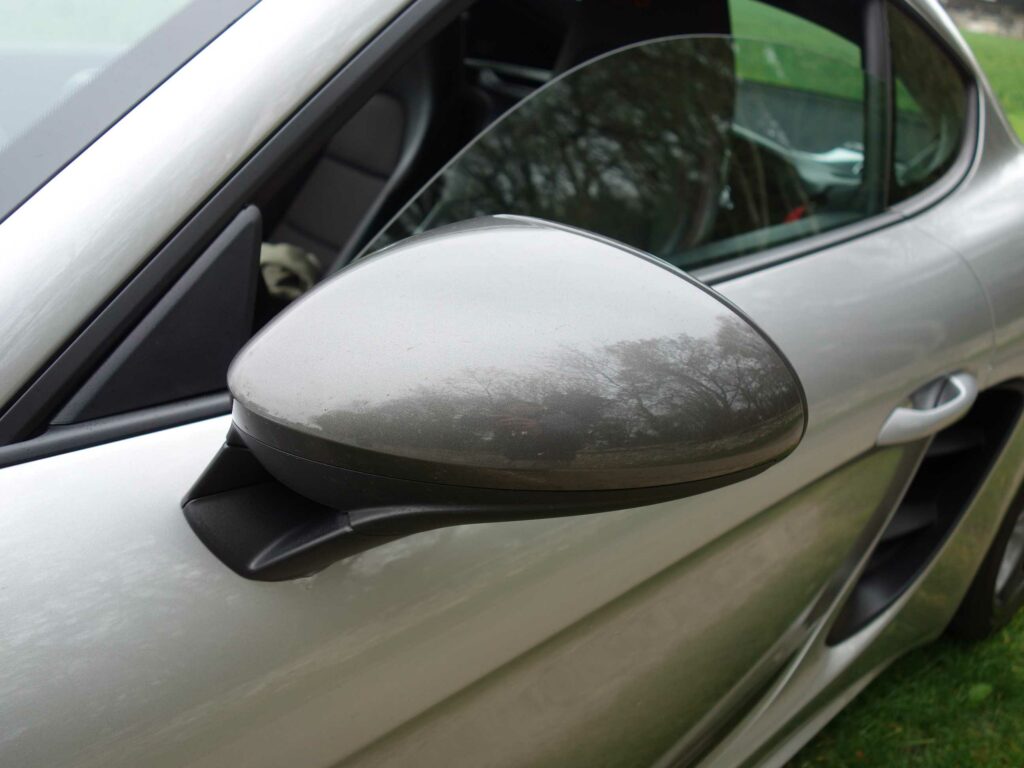 PORSCHE Cayman
