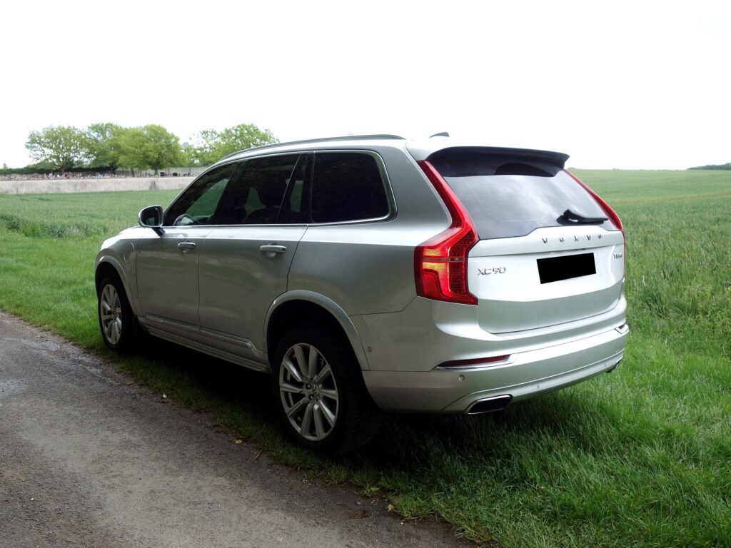 VOLVO XC90