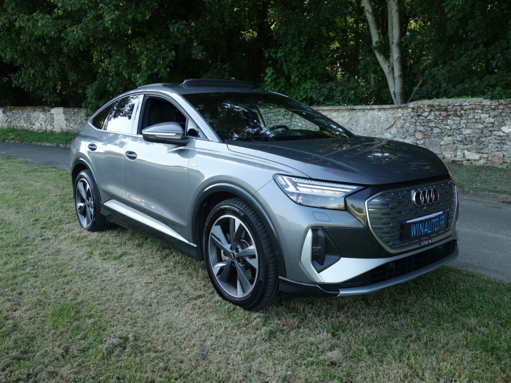 AUDI Q4