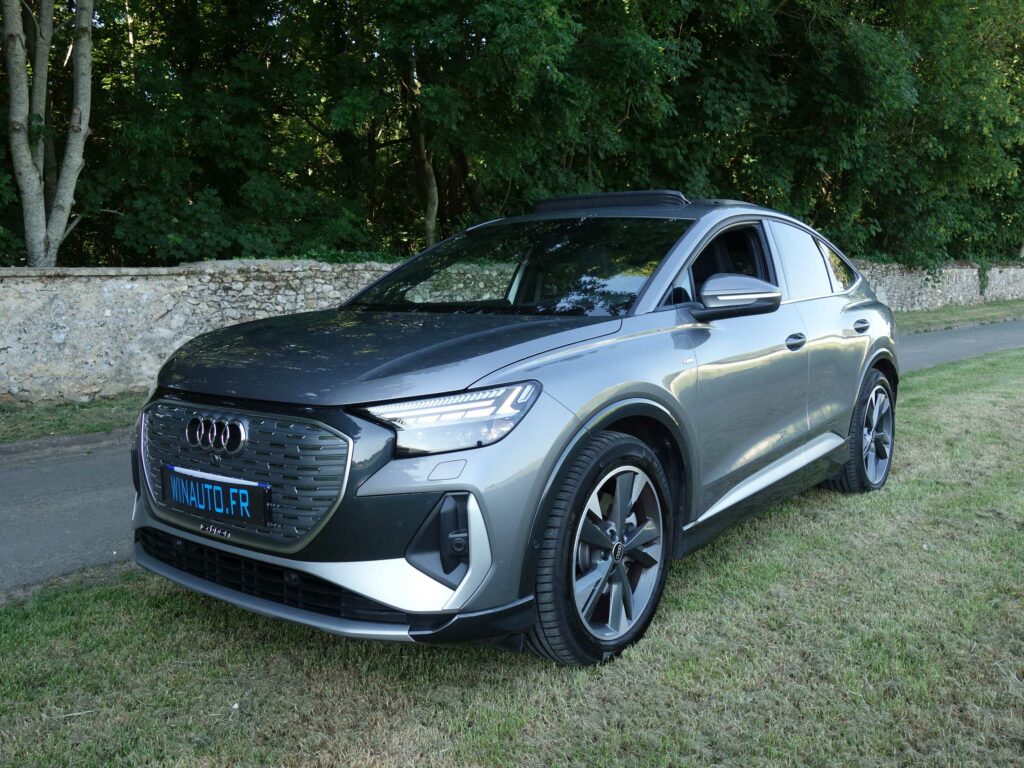 AUDI Q4