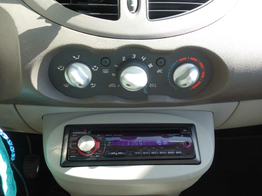 RENAULT Twingo
