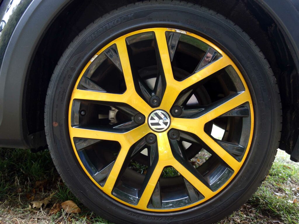 VOLKSWAGEN New Beetle